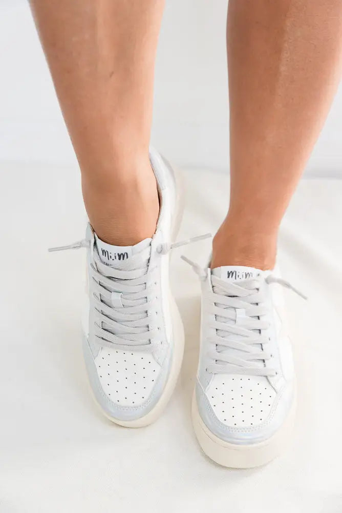 Juniper sneaker in silver