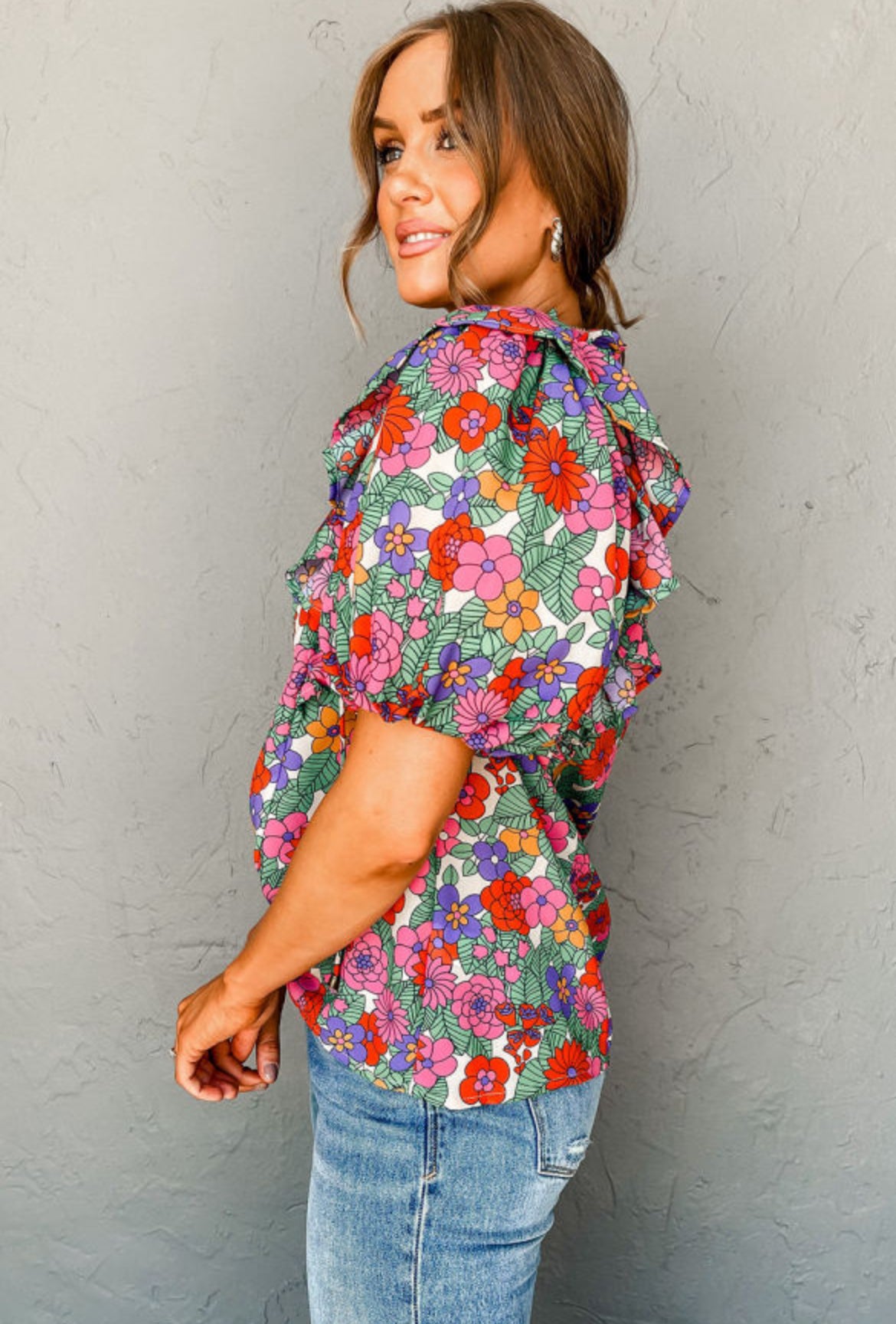 Floral tie split-neck puff sleeve blouse
