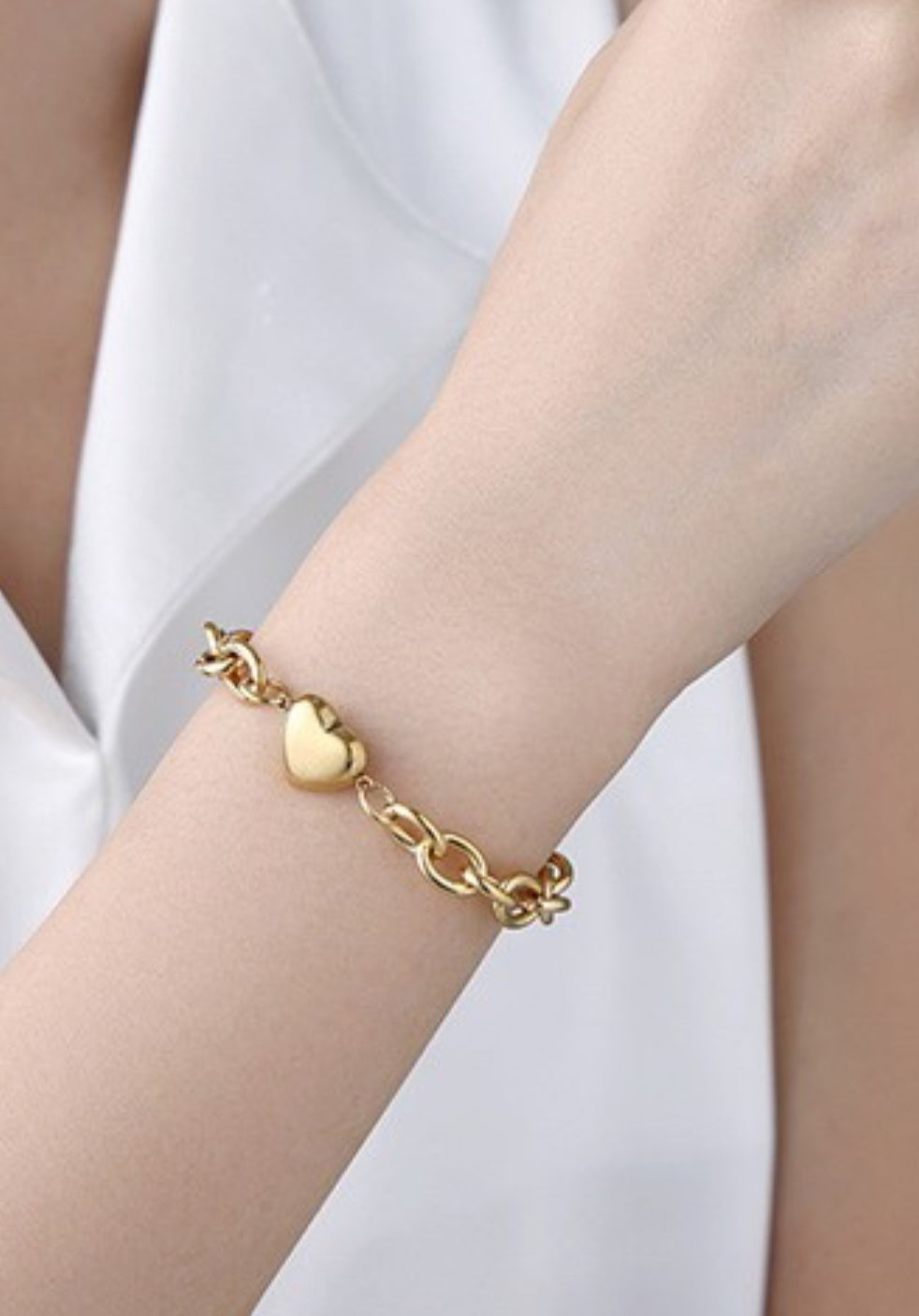 Chunky heart bracelet