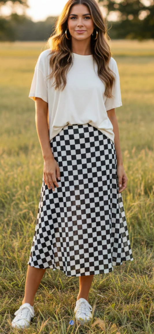 Checkered mesh skirt
