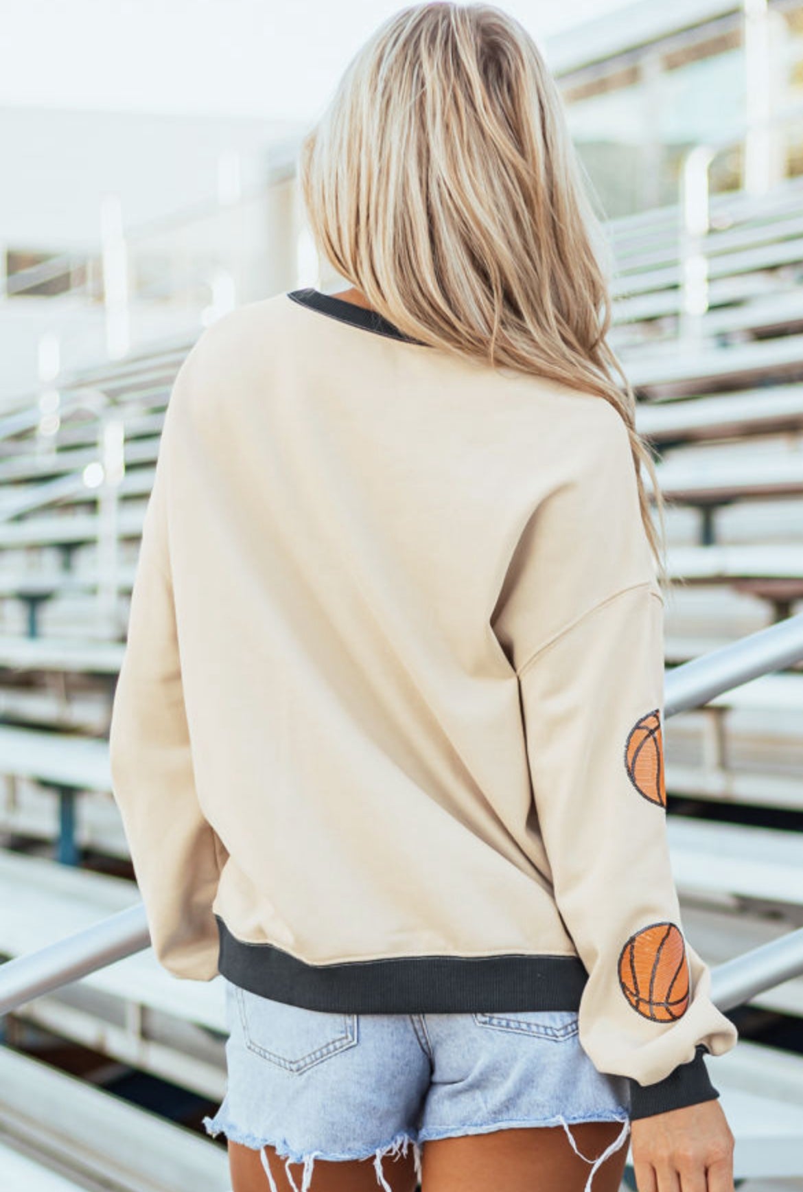 Basketball sequin patch sweatshirt