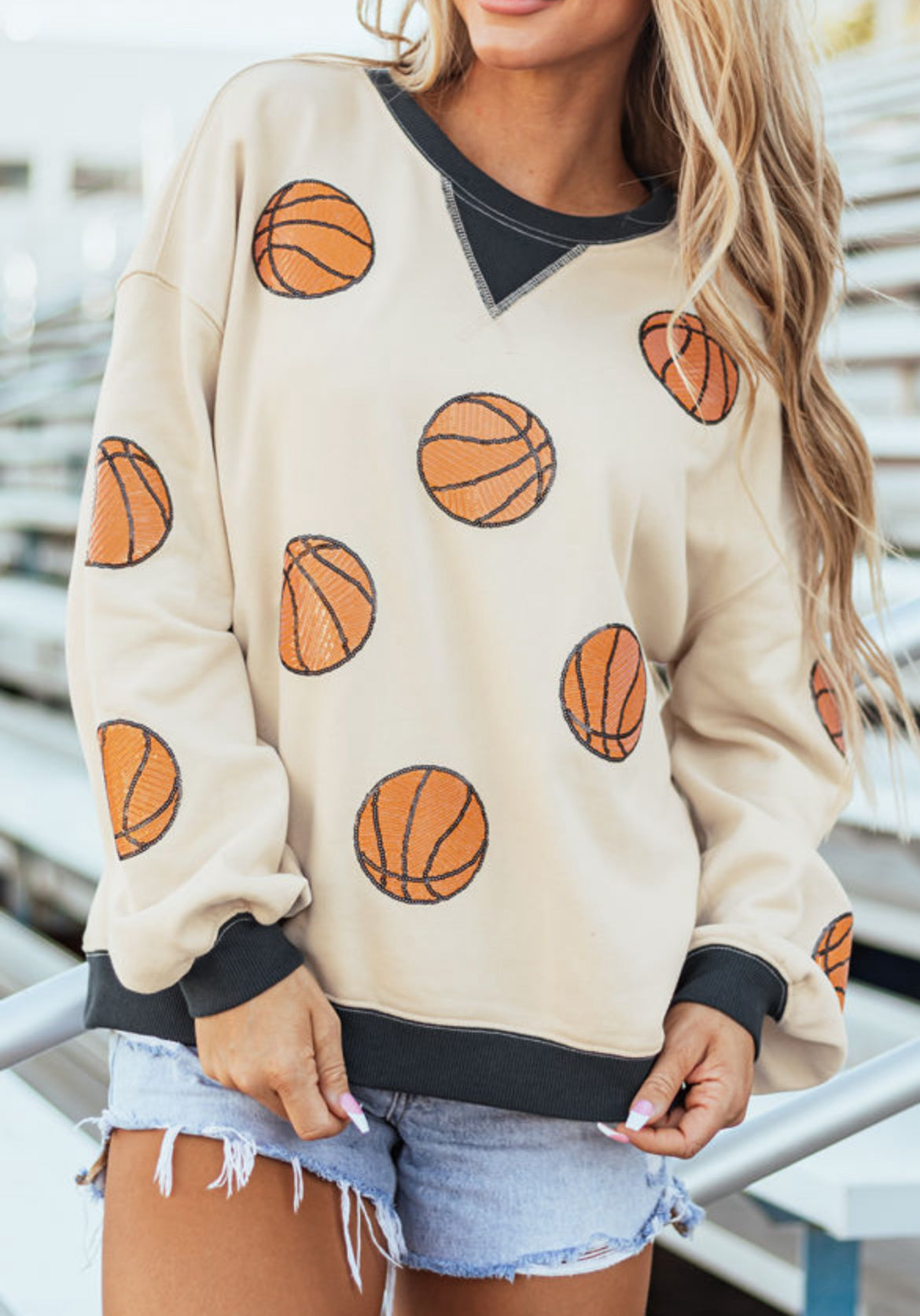 Basketball sequin patch sweatshirt