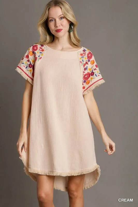 Embroidered sleeve gauze dress
