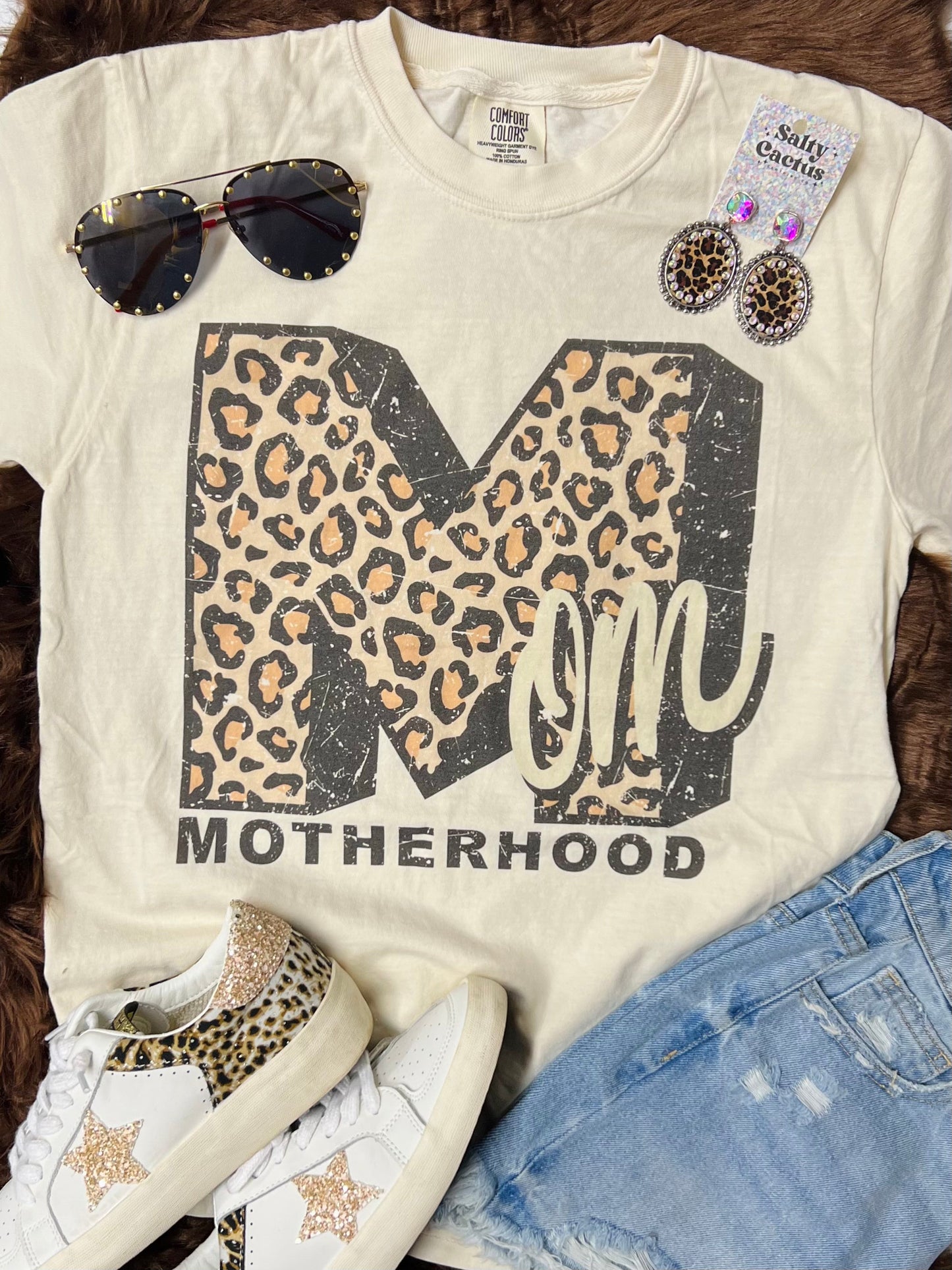 *DTG* Mom Leopard Motherhood Ivory Comfort Color Tee